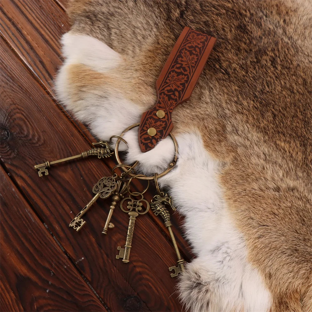 Medieval belts, Renaissance clothing accessories, circular rings, retro metal keychains, cosplay belts, accessories, belts