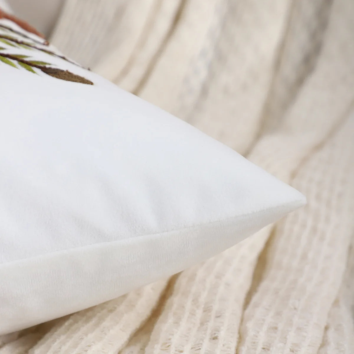 White Halloween Pillowcase Funda Cogines De 45x45 Pumpkin Velvet Embroidery Thanksgiving Decoration Sofa Pillow Cushion Covers