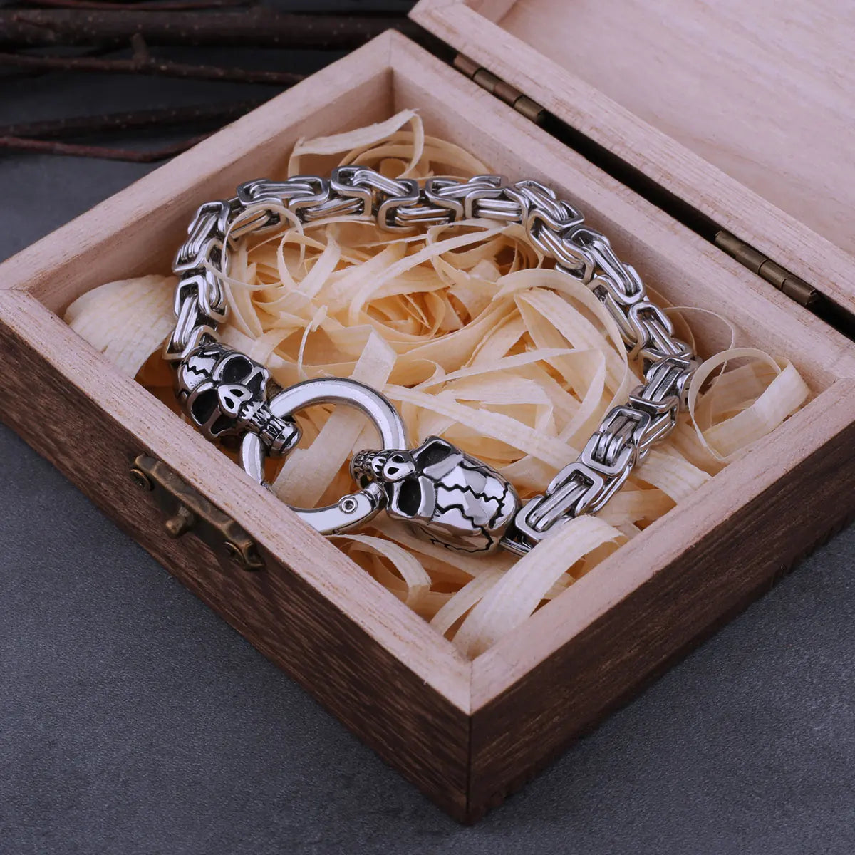 Men's Stainless Steel Skull Bracelet Fashion Boutique Hip Hop Biker Neo-Gothic Jewelry Gift with Wooden Box Dropshipping