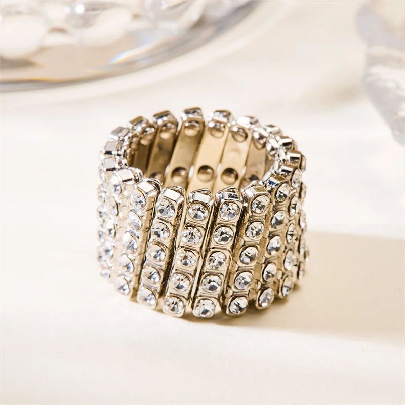 Unique Design Magic 2 in 1 Folding Retractable Ring Bracelet Shiny Rhinestone Multilayer Twist Rings for Women Creative Jewelry