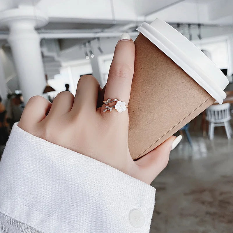 Vintage Rose Flower Rings For Women Korean Style Adjustable  Sakura Princess Finger Ring Bride Wedding Engagement Party Jewelry