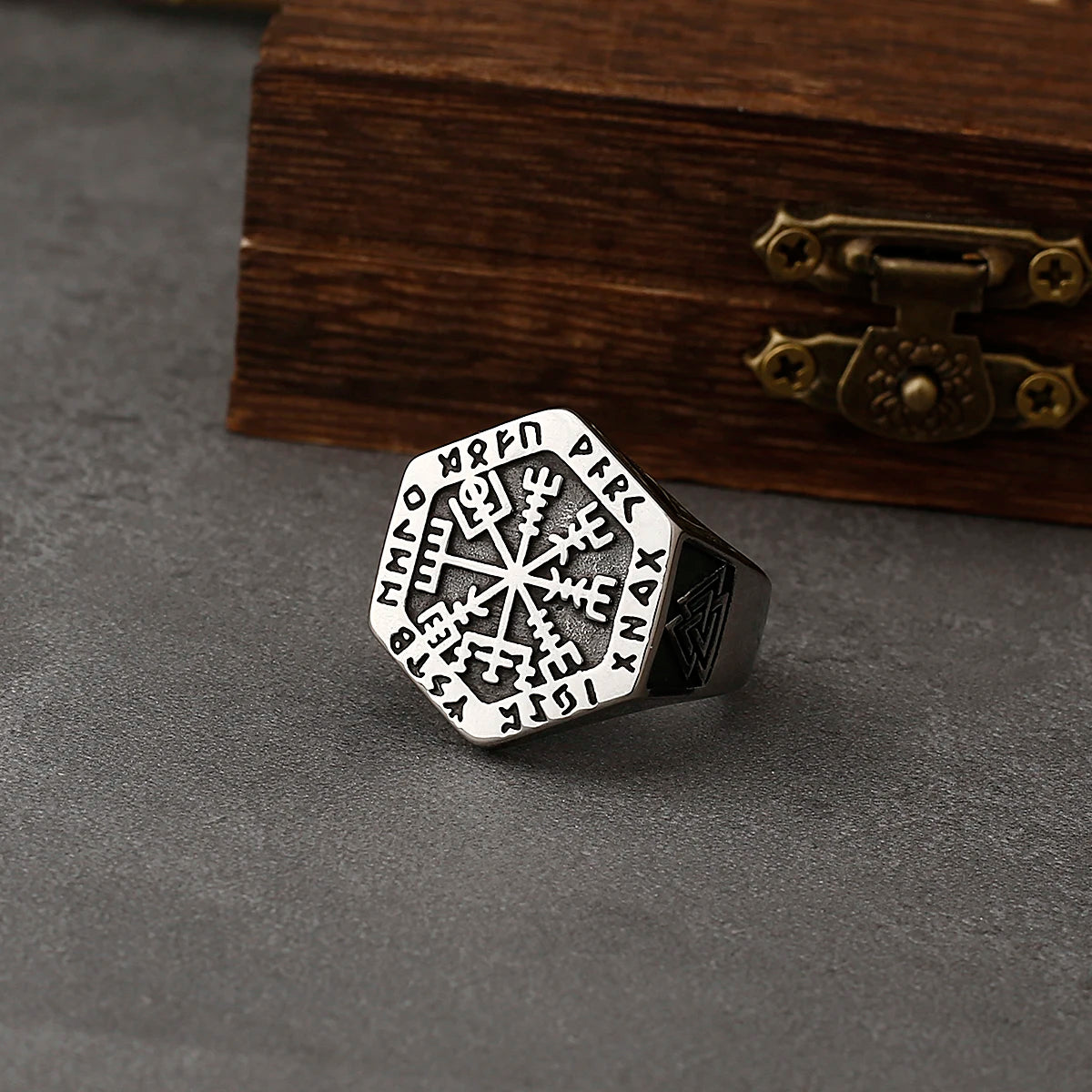 Popular Nordic Viking Compass Rune Rings Men's Fashion Gothic Retro Hip Hop Party Accessories Jewelry Gifts