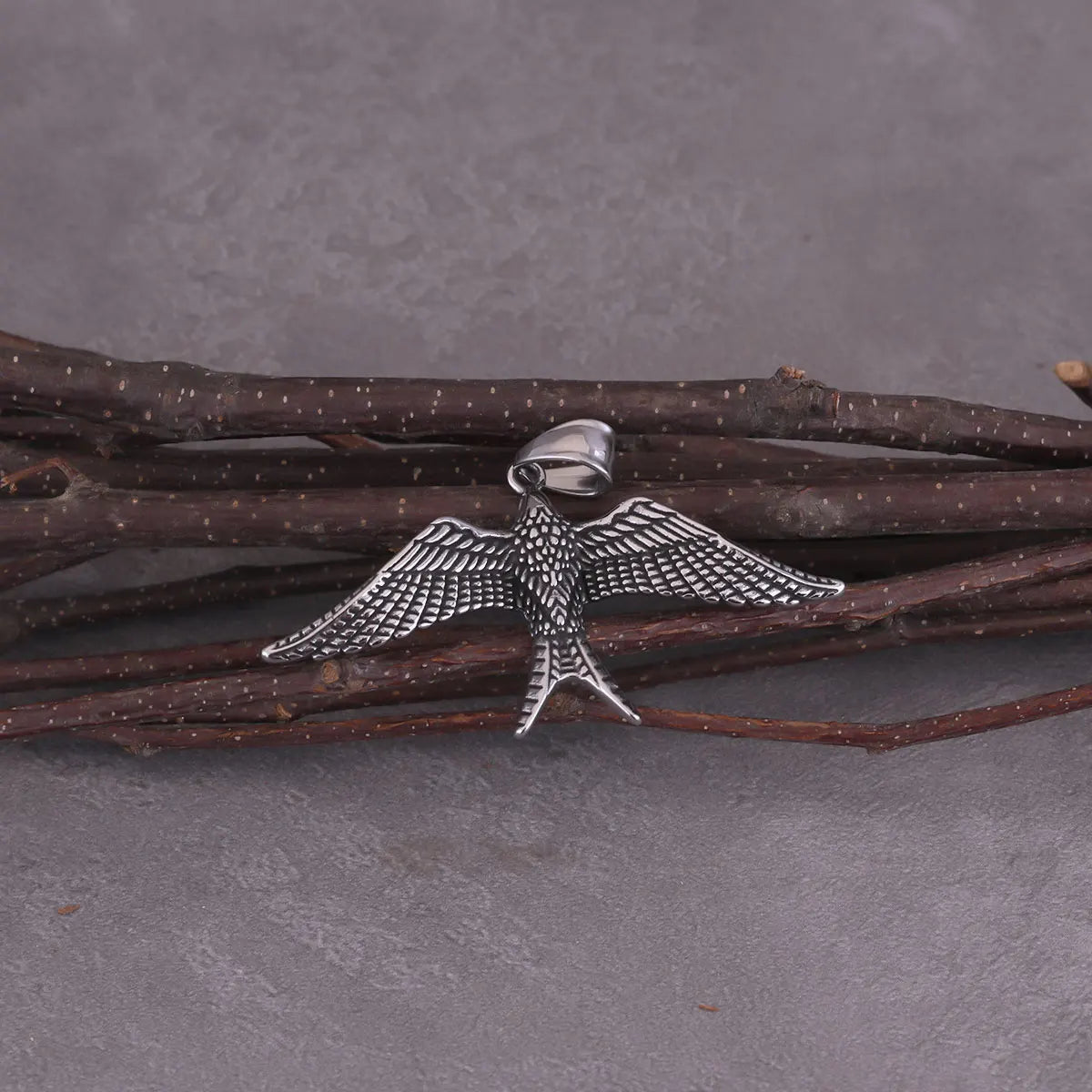 Stainless Steel Simplicity Animal Swallow Pendant Necklace Black Gun Plated Bird Necklace Jewelry Gift for Boyfriend