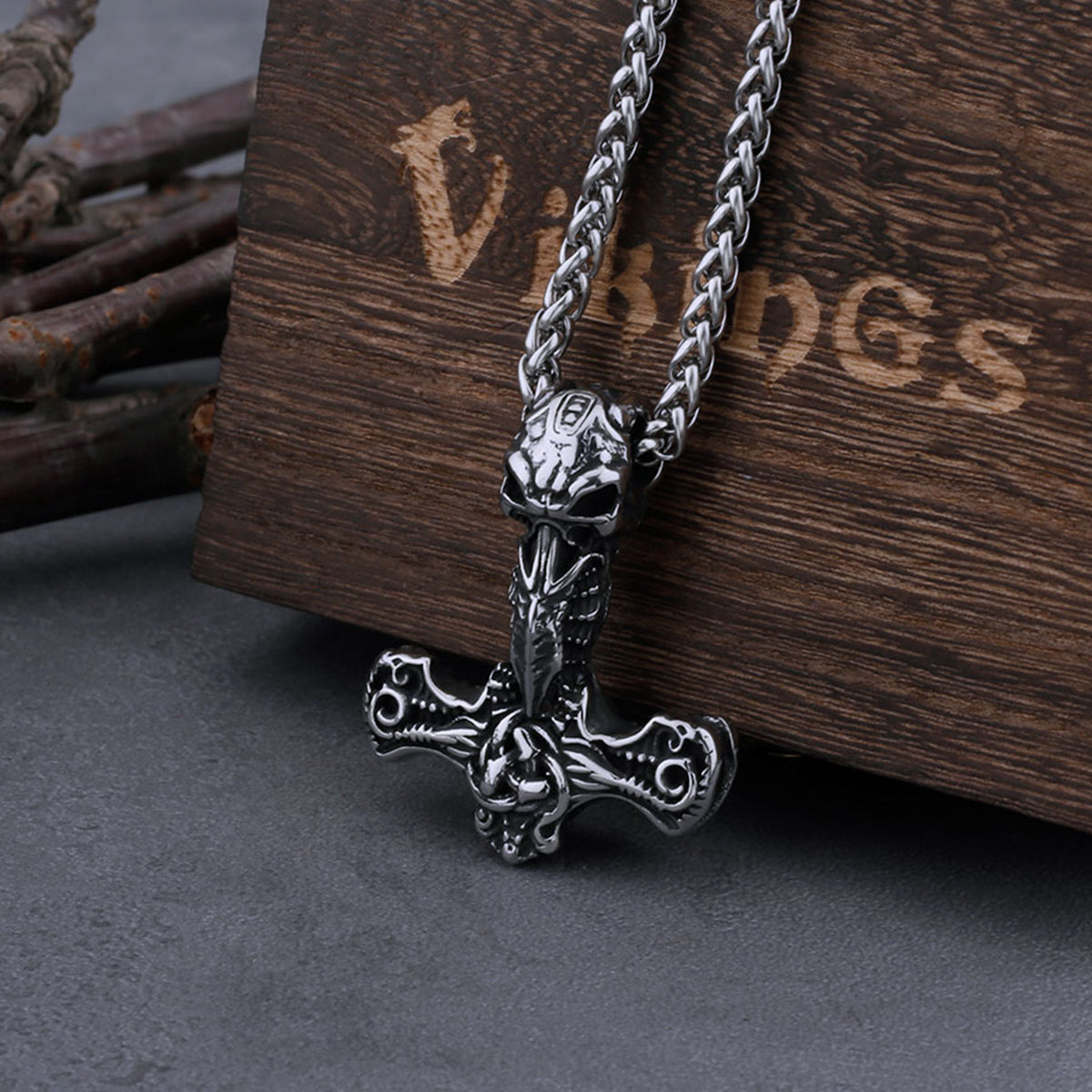 Viking Thor Mjolnir and Skull Necklace Men's Fashion Celtic Knot Amulet Hip Hop Punk Biker Pendant Stainless Steel Jewelry Gift