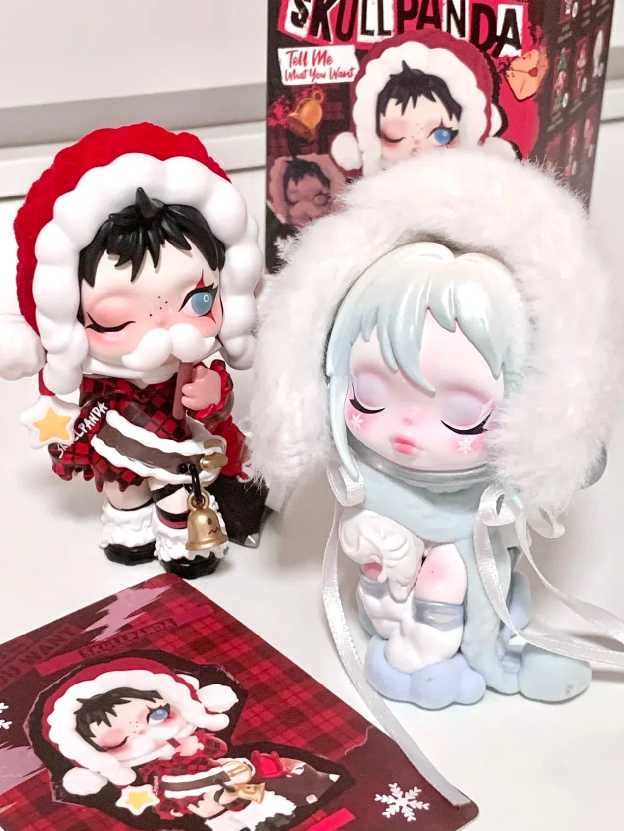 Genuine POP MART SKULLPANDA the Best Seaion Series Blind Box Doll Christmas Gift Trendy Collectible Toy The surprise of Christma