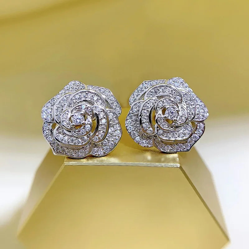 Classic Flower Moissanite Diamond Pendant 100% Real 925 Sterling Silver Wedding Pendants Necklace For Women Chocker Jewelry