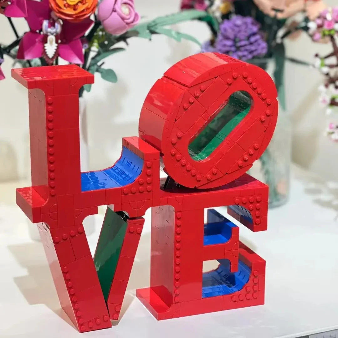 MOC 791pcs  Creative Compatible Crafts LOVE Sculpture Art Model Building Blocks Bricks Kids Christmas Gift