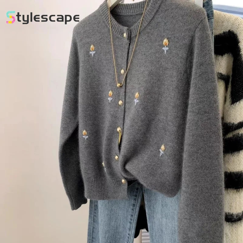 Grey Embroidered Raccoon Velvet Sweater Jacket for Women's Autumn and Winter 2024 New Lazy Style Korean Knitted Cardigan Top