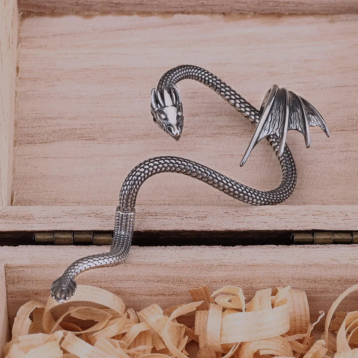 Creative Design Dragon Clip Earring Women Fashion Stainless Steel Animal Wing Non-piercing Ear Cuff Wedding Party Jewelry Gift
