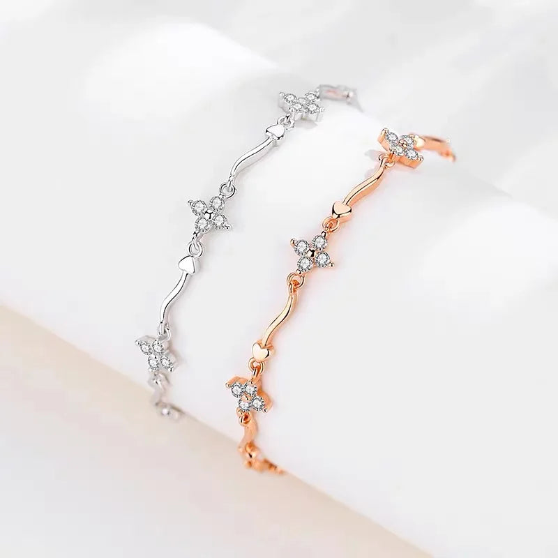 ANENJERY Sparkling Zircon Four Leaf Flower Chain Bracelet Light Luxury Design for Women Niche Simple Desgin Party Jewelry Gifts