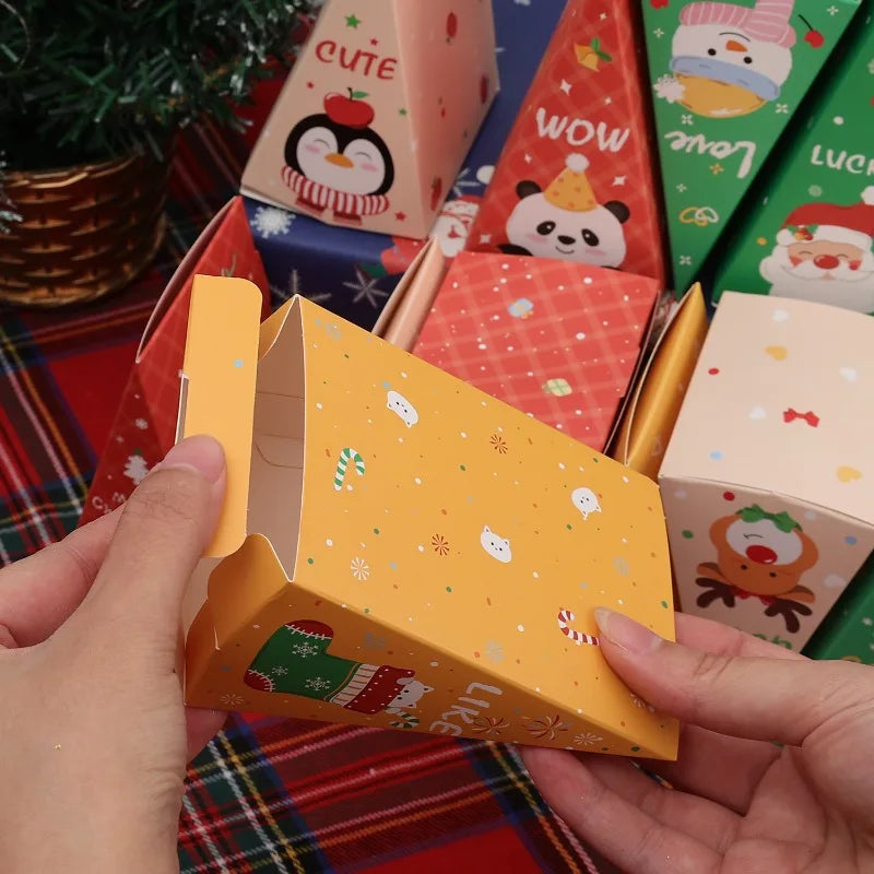 12pcs Christmas Candy Boxes Christmas Gift Packag Box Xmas Tree Hanging Pendent New Year Blind Boxes DIY Party Favors Decoration