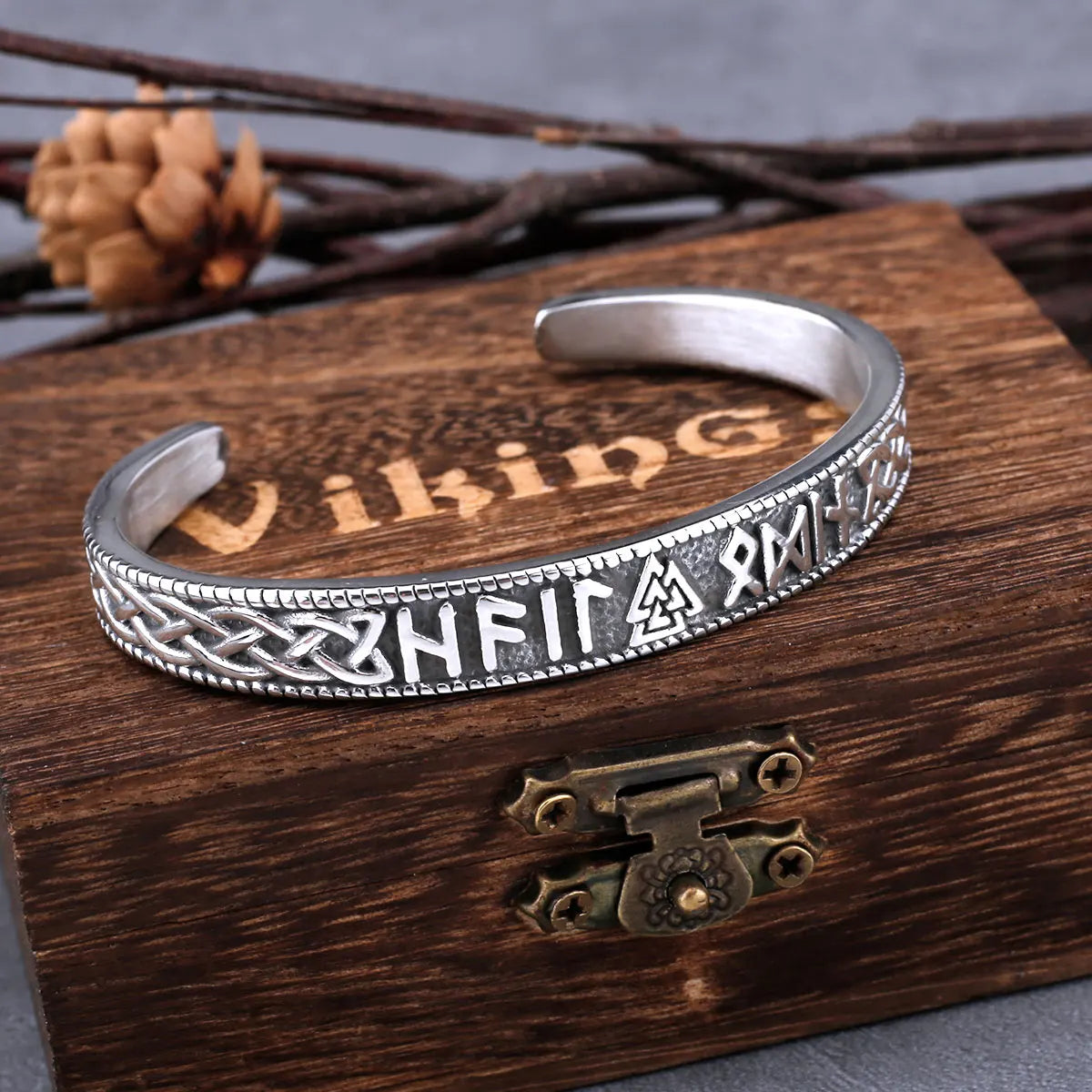 Stainless Steel Vijing Valknut Rune Bracelet for Men and Women Hip Hop Charm Wristband Cuff Charm Creative Vikings Jewelry Gift