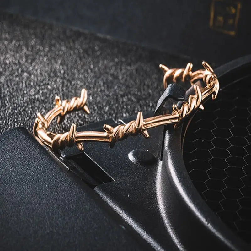 Fashionable and Creative Domineering Bracelets for Men, Trendy Simple Personalized Jewelry Accessories for Women