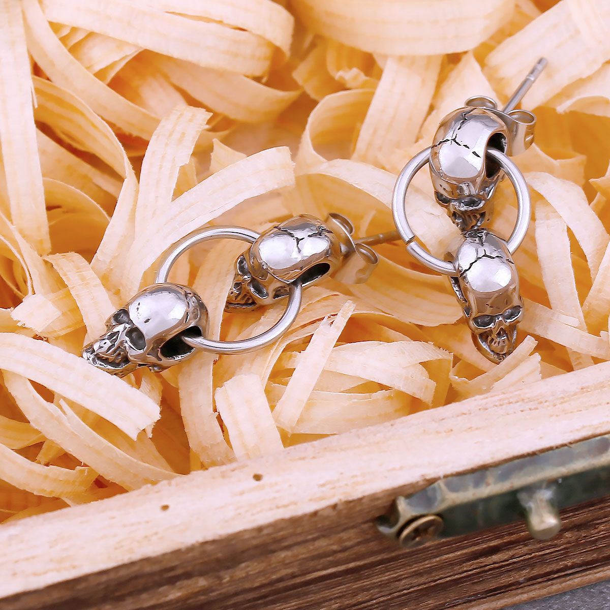 Neo-Gothic Double Skull Drop Earrings For Men and Women Hip Hop Street Style Stainless Steel Earrings Vintage Punk Jewelry Gift
