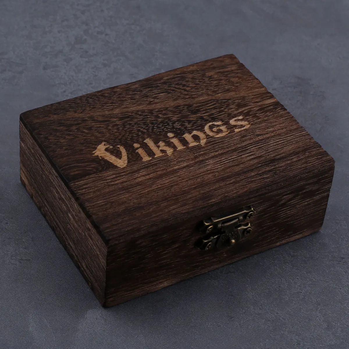 Stainless Steel Retro Red Black Eye Eagle Ring Men Hip Hop Fashion Biker Animal Ring Eagle Jewelry Boyfriend Gift Wooden Box