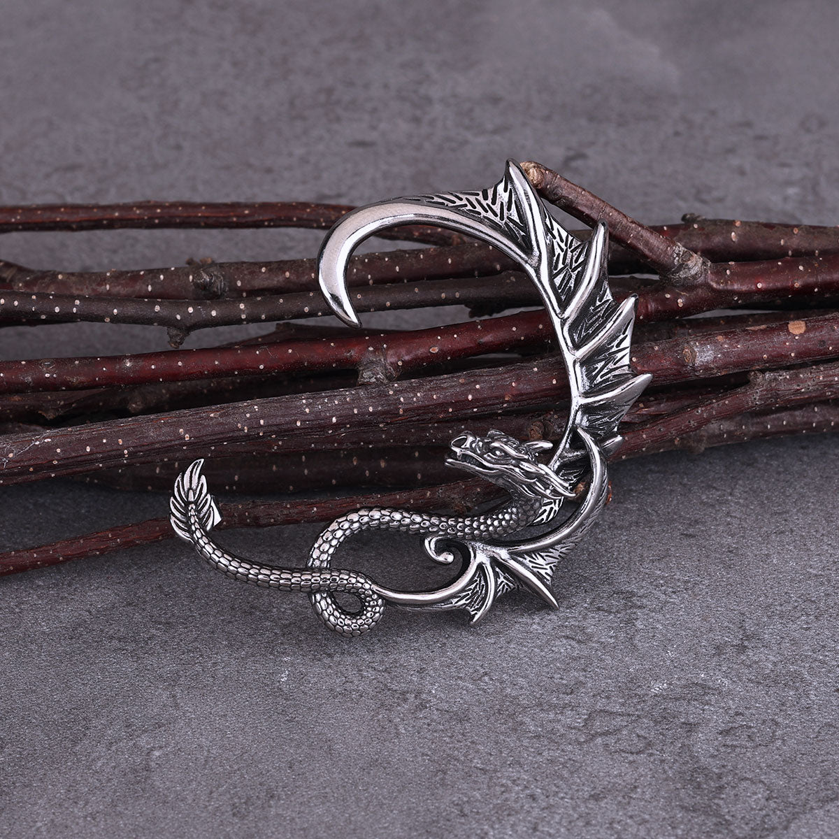 Viking Wings Vintage Flying Dragon Men's and Women's Fashion Hip Hop Earrings Stainless Steel Hanging Earring Fashion Jewelry