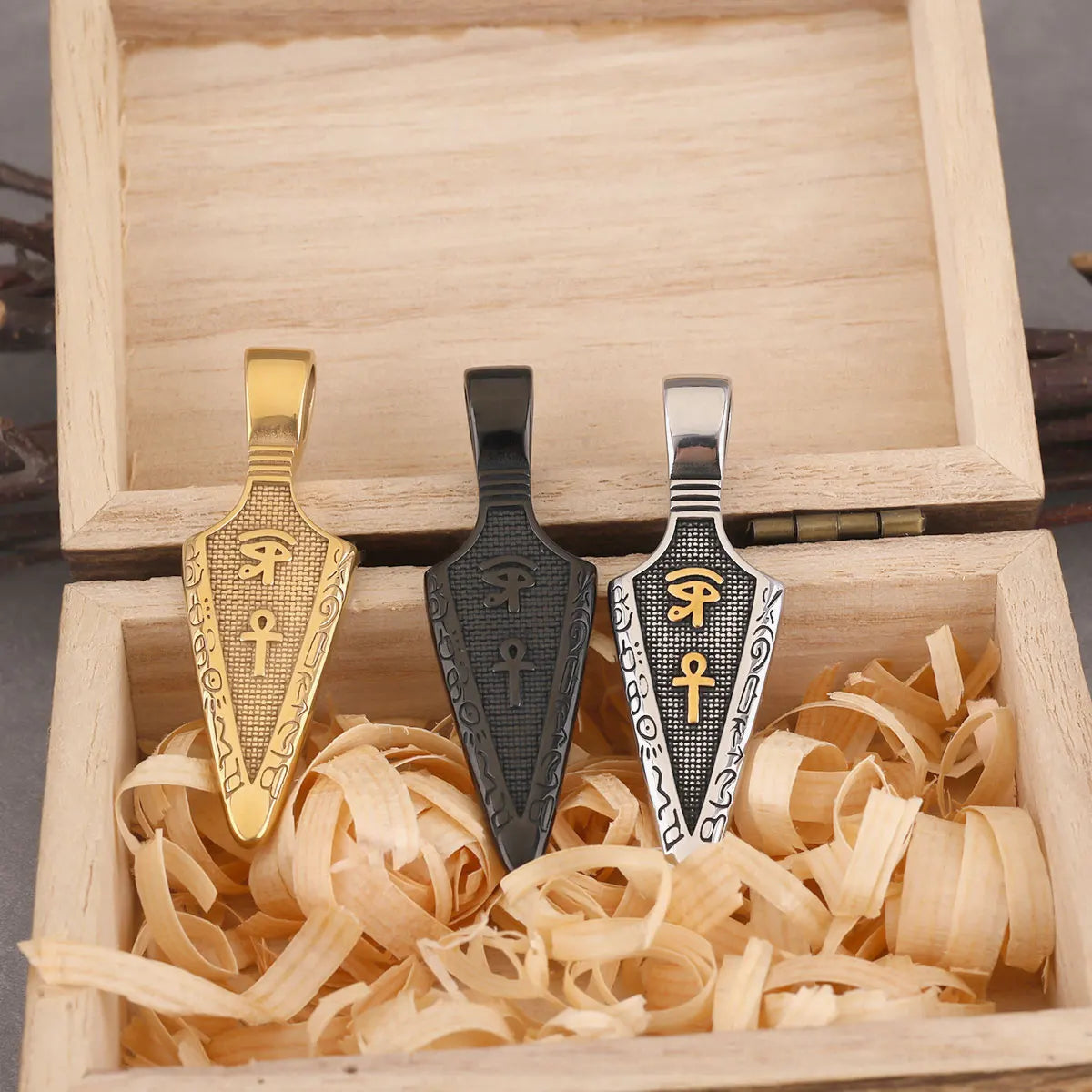 Vikings Stainless Steel Weapon Spear Necklace Scandinavia Rune Amulet Pendant Fashion Men Eye of Horus Gold Color Jewelry Gift