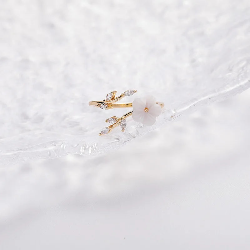 Vintage Rose Flower Rings For Women Korean Style Adjustable  Sakura Princess Finger Ring Bride Wedding Engagement Party Jewelry