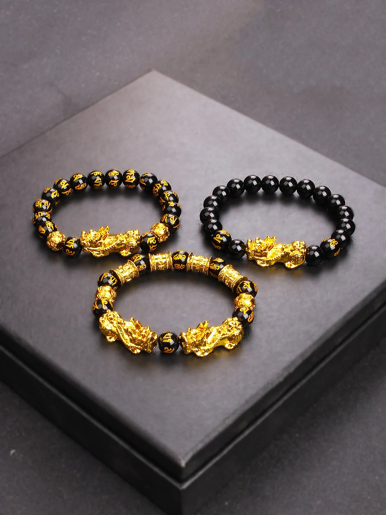 Feng Shui Black Obsidian Wealth Bracelets Men Color Changed Pi Xiu Bracelets Women 10mm Dragon Mantra Bead Bangle Lucky Jewelry