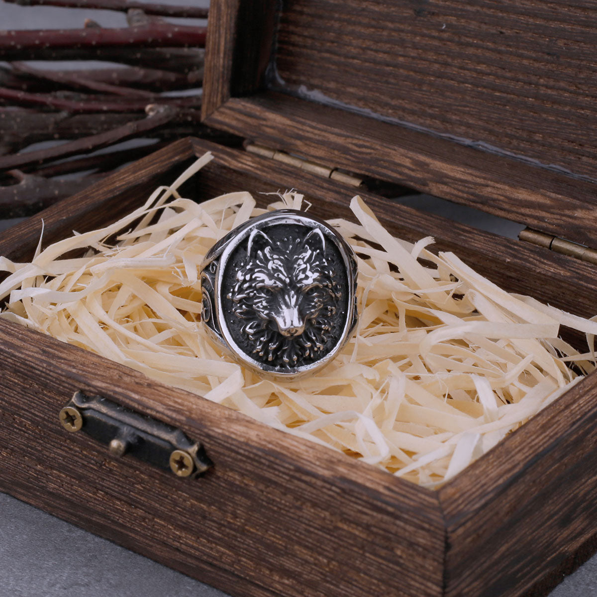 316L Stainless Steel Viking Never Fade Wolf Head Ring Ring Men's Hip Hop Vintage Ring Viking Wolf Jewelry with Wooden Box