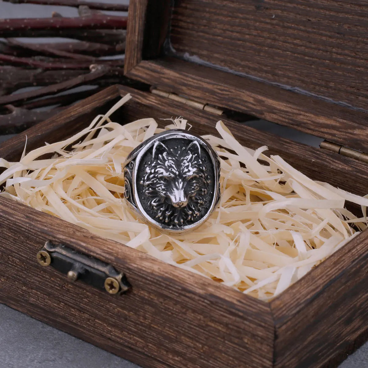 316L Stainless Steel Viking Never Fade Wolf Head Ring Ring Men's Hip Hop Vintage Ring Viking Wolf Jewelry with Wooden Box